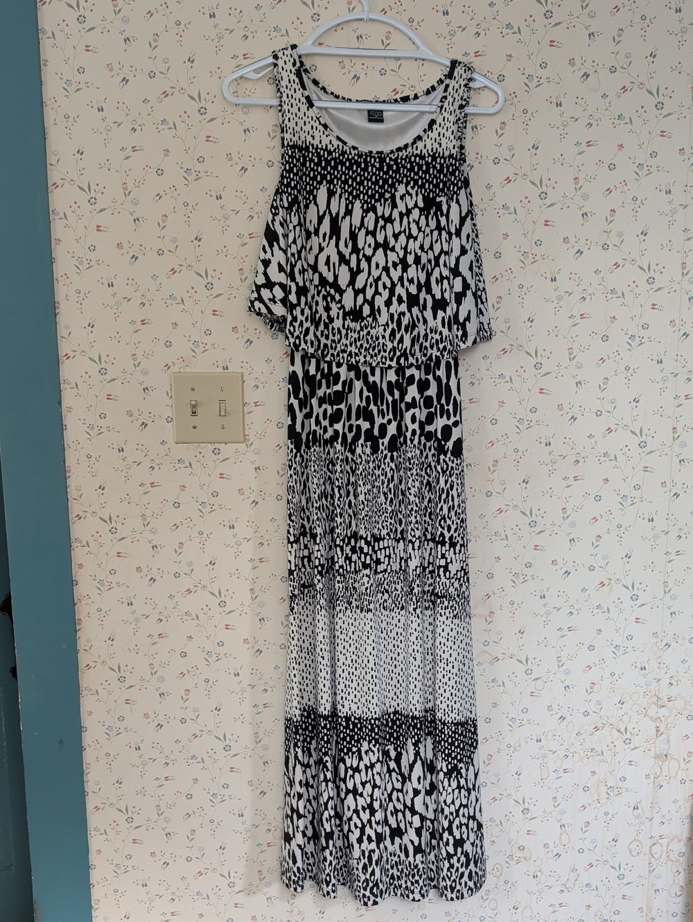 Robert Louis Dress Black White Patterned Maxi Medium Animal Print Snake Wedding